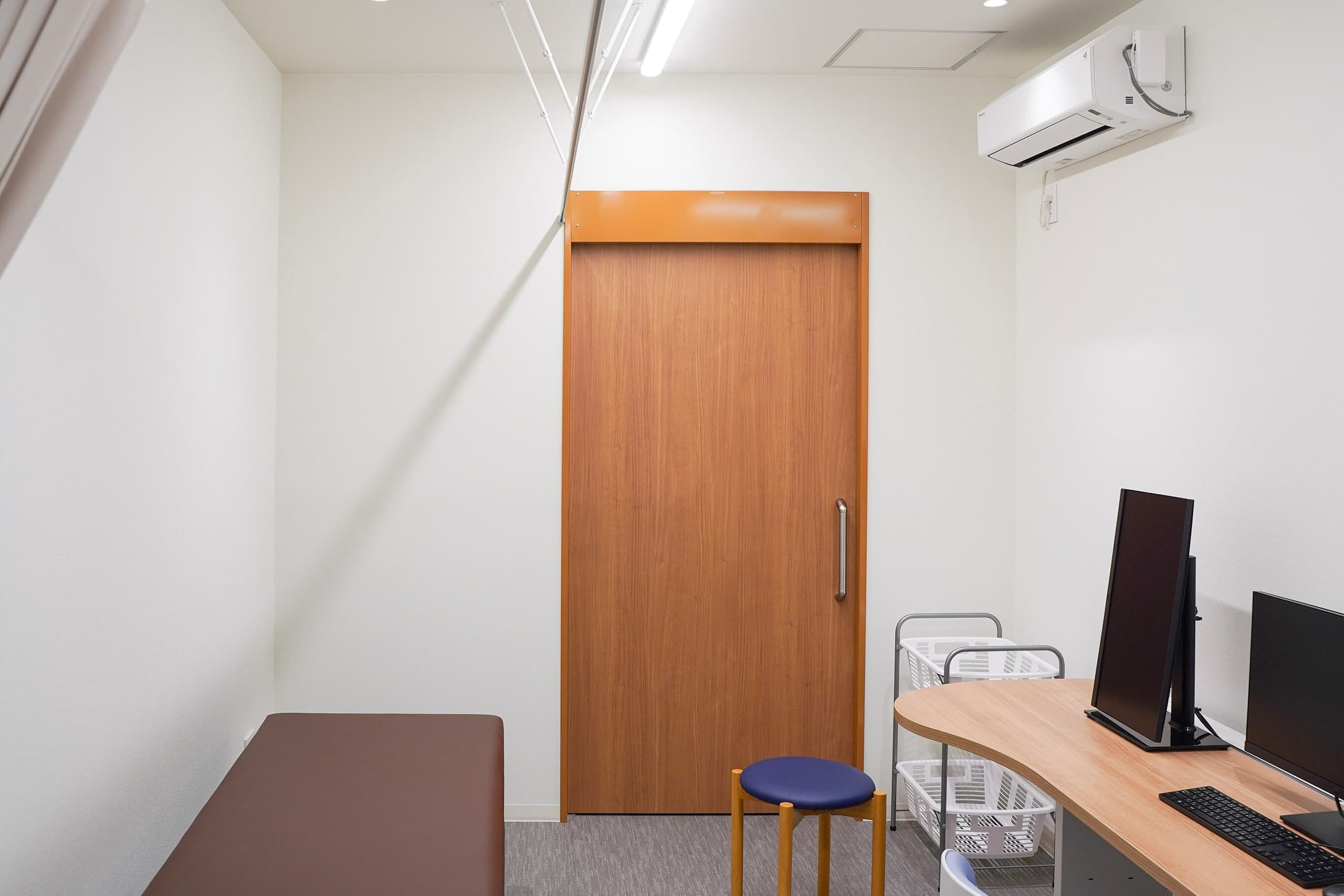 room.jpg